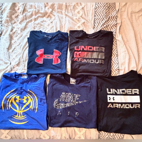 Four Xl Under Armour tshirts
One XXL Nike tshirt - Picture 1 of 1
